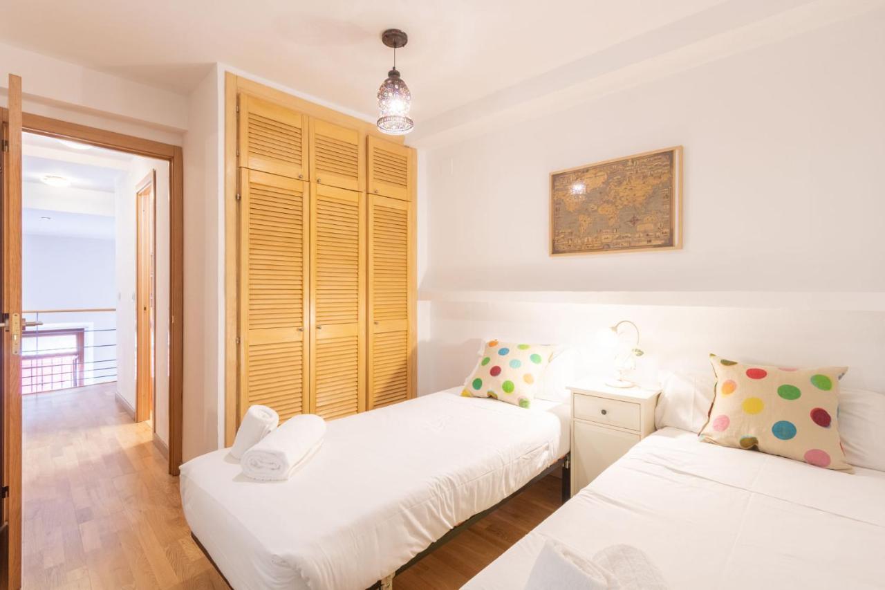 Goles Courtyard With Parking By Valcambre Διαμέρισμα Σεβίλλη Εξωτερικό φωτογραφία