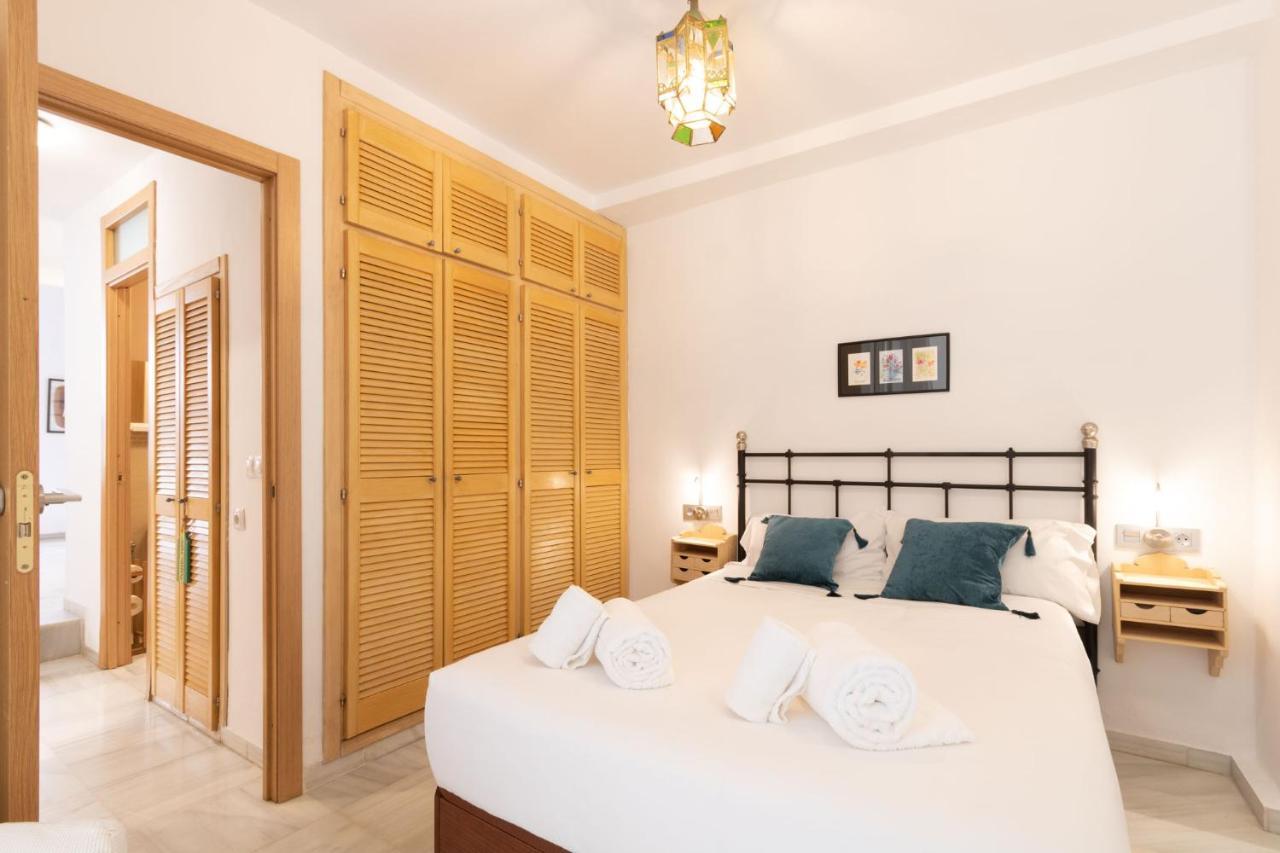 Goles Courtyard With Parking By Valcambre Διαμέρισμα Σεβίλλη Εξωτερικό φωτογραφία
